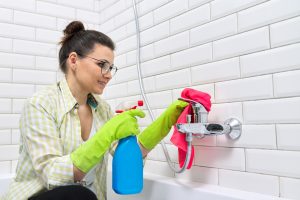 Effortless Bathroom Cleaning Tips for a Sparkling Space